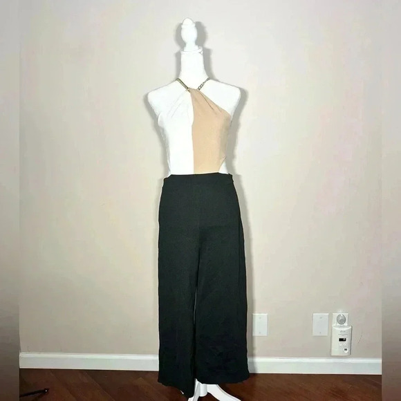 WOMENS SIDE-CUT HALTER JUMPSUIT size 4 - Picture 4 of 7